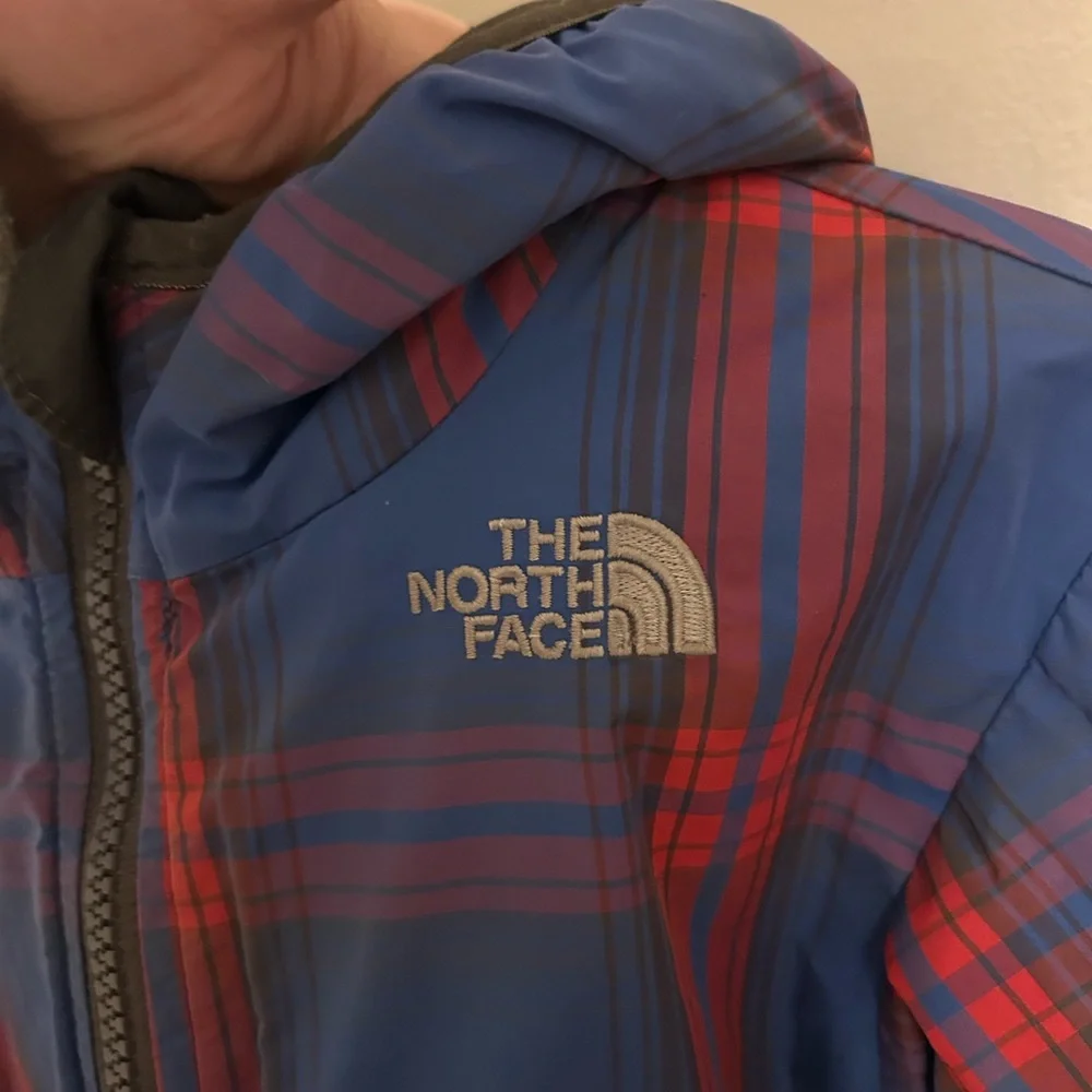 The North Face Blue and Red Checkered Reversible Jacket - Picture 6 of 9
